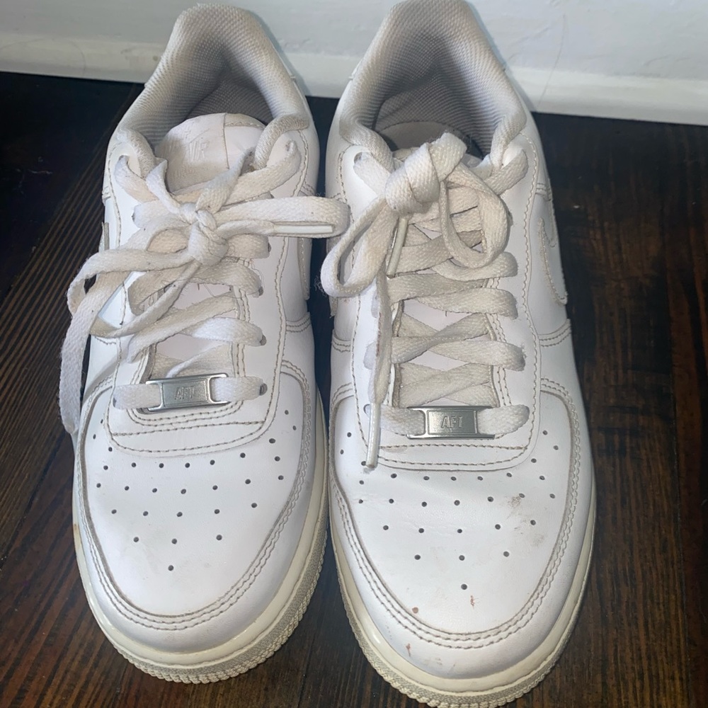 Air force 1 Triple white low top - Women’s 8 - 6.5Y